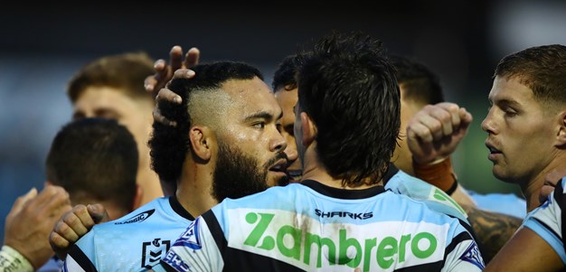 Sharks down Dragons to stay top of table