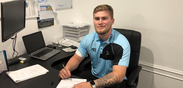 Young front rower extends his Sharks stay