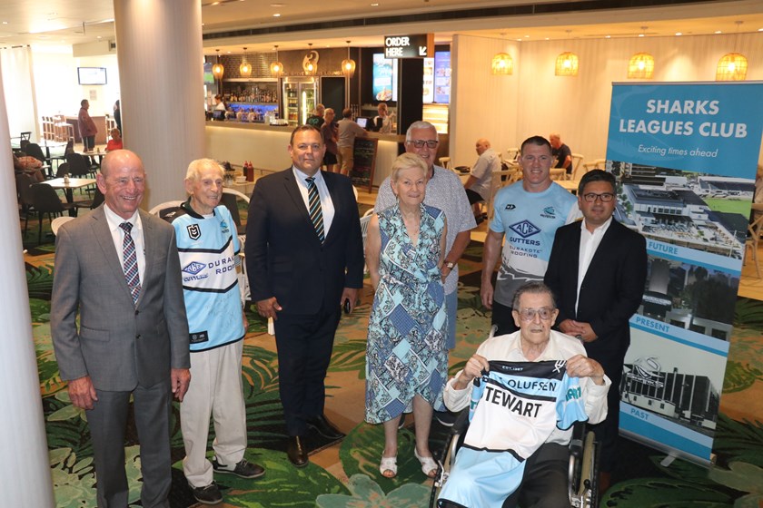 Ace Gutters CEO Don Anderson, 100-year-old member Ben Lee, Sharks CEO Richard Munro, long-time member Robin Jacques, former Chairman Barry Pierce, recently retired captain Paul Gallen, Sharks Chairman Dino Mezzatesta and (sitting) former Club President Jack Stewart