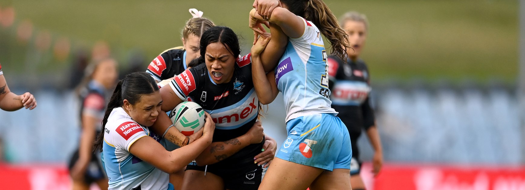 Titans snatch last gasp win against Sharks to continue unbeaten run
