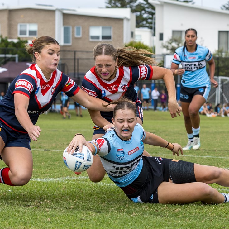 Successful day out for Lisa Fiaola and Tarsha Gale teams