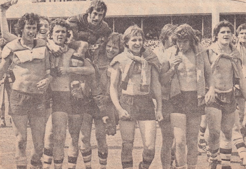 1975 grand final lap of honour.