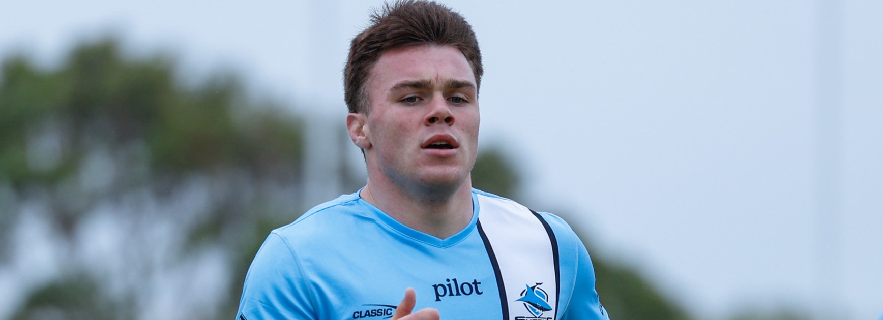 Rising Shark Dellow receives prestigious schoolboy honour