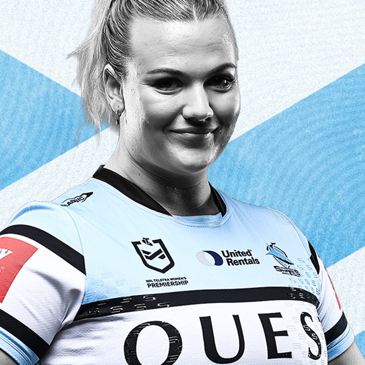 Johnston re-signs with Sharks until end of 2027