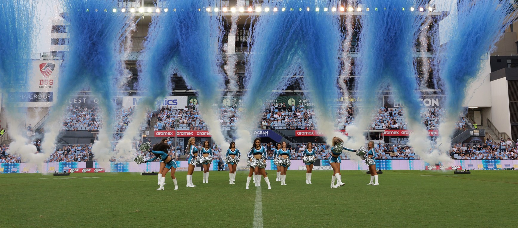 IN THE HOUSE: Fan Gallery