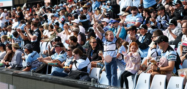 IN THE HOUSE: Fan Gallery