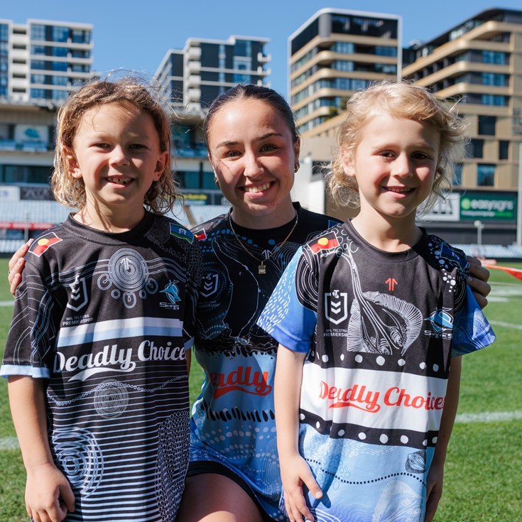 Vote now for your 2026 Veronica White Medal winner
